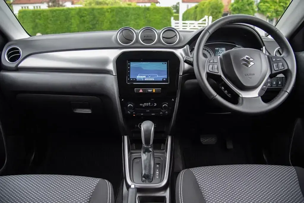 Used Suzuki Vitara SZ-T 2022 White SUV