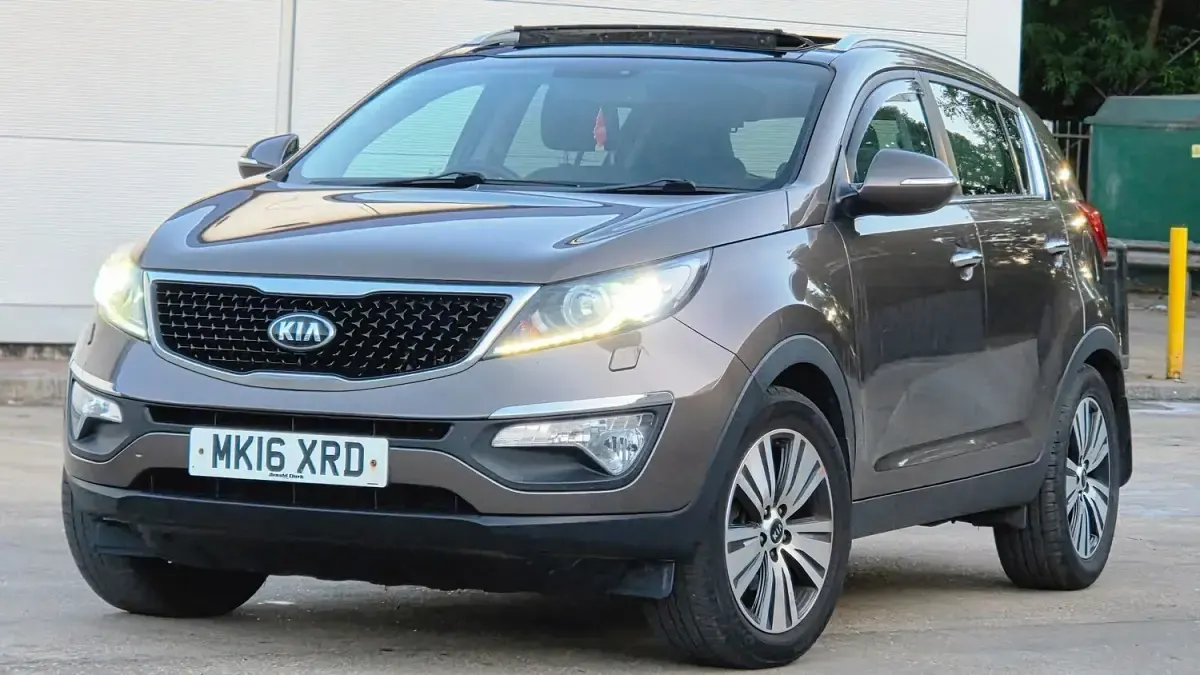 Used Kia Sportage 114 HP (83 kW) 2016 Brown SUV