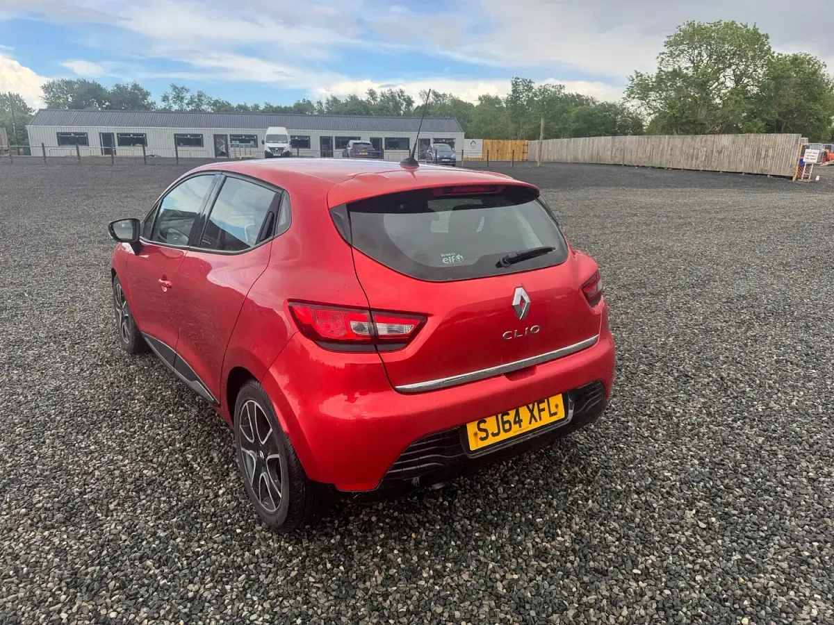 Used Renault Clio Dynamique 2014 Red Hatchback