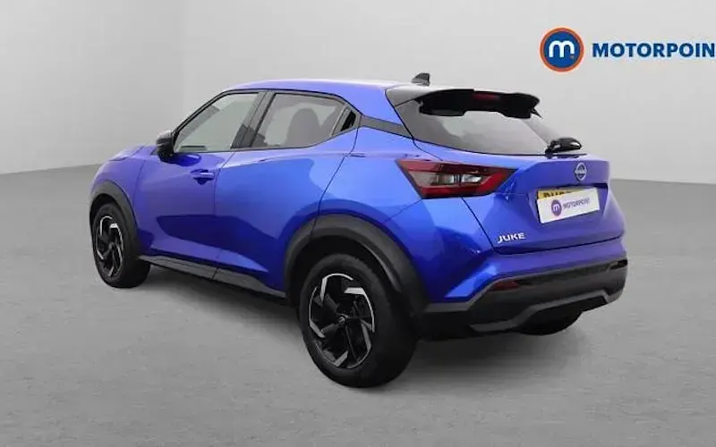 Used Nissan Juke N-Connecta 114 HP (83 kW) 2023 Blue SUV