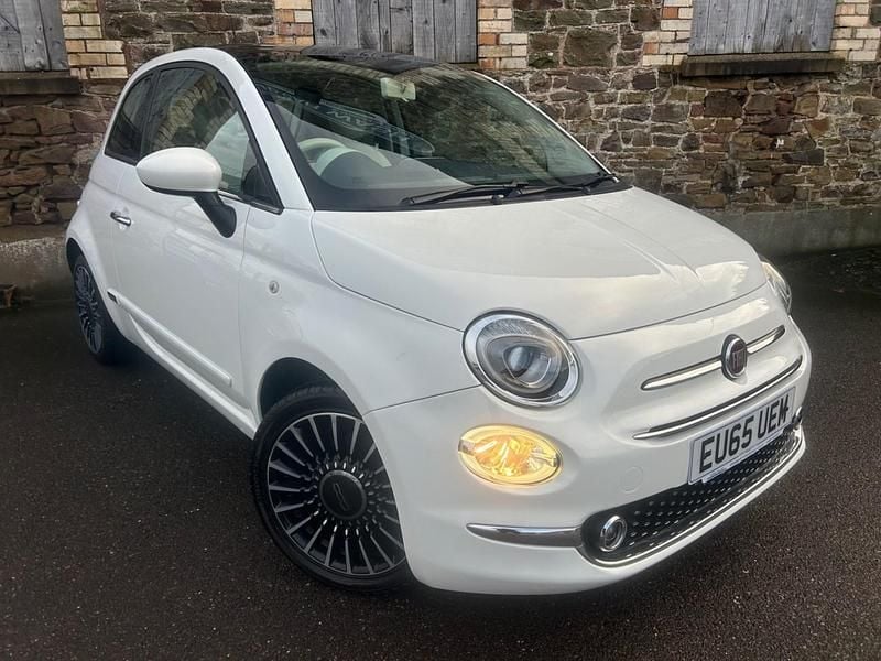 White Used 2015 Fiat 500 Lounge Hatchback | £5,595 (Fair price) - Image 1/4