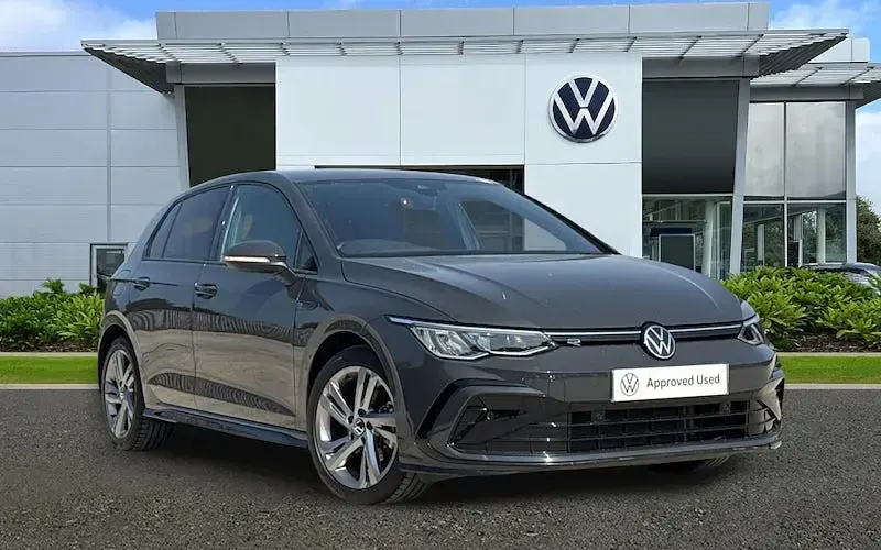 Used VW Golf VIII R-line 150 HP (110 kW) 2024 Hatchback
