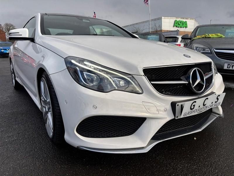 Begagnad Mercedes E220 AMG line 2016 Vit Sportkupé