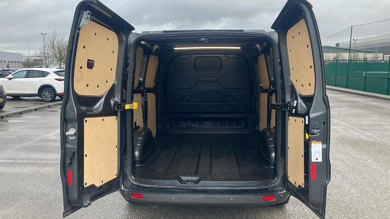 Used Ford Transit Custom Limited 170 HP (125 kW) 2023 Van