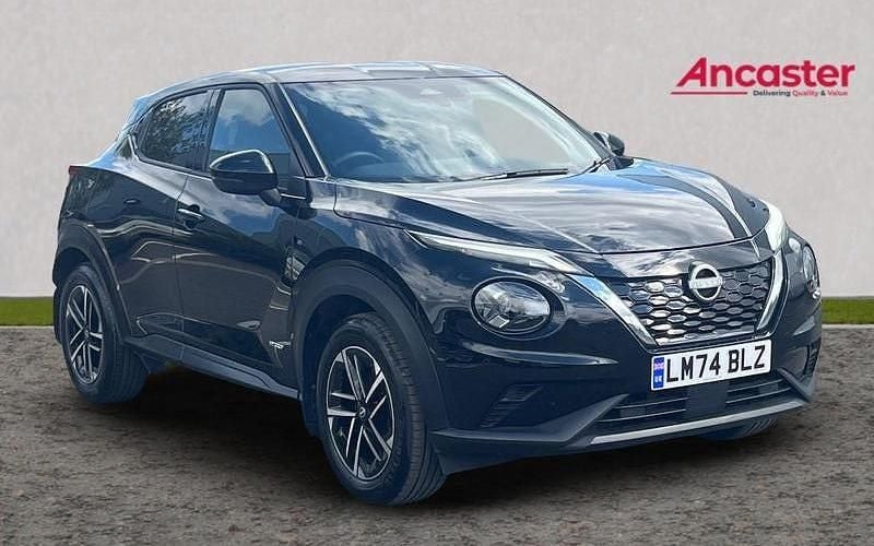 Black Used 2024 Nissan Juke N-Connecta SUV | £20,975 (Fair price) - Image 1/4