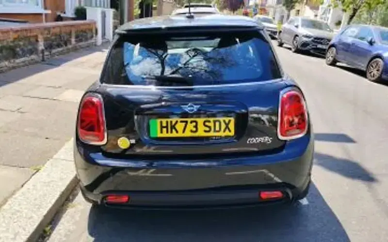 Used Mini Cooper Level 3 135 kW (184 HP) 2023 Black Hatchback