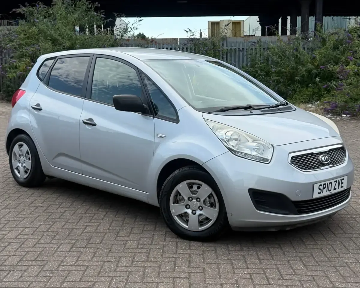 Used Kia Venga 2010 Silver Hatchback