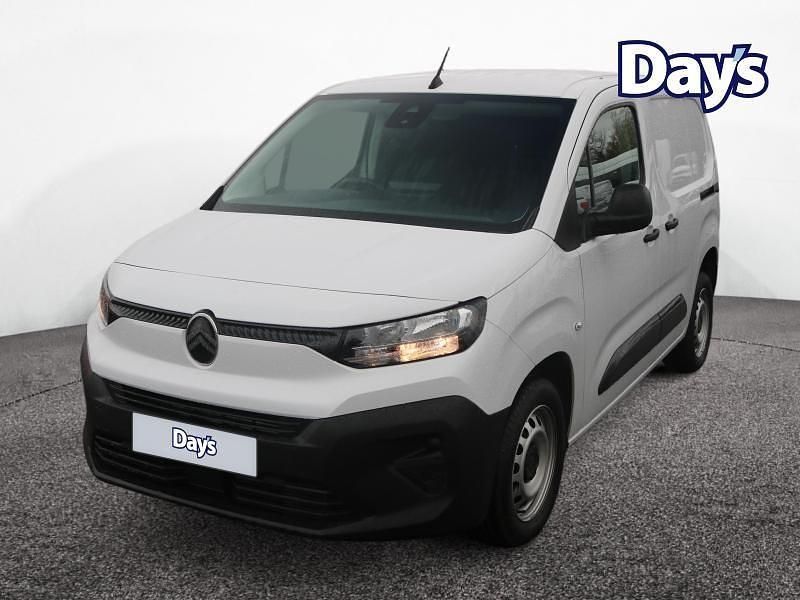 Usado Citroën Berlingo 100 HP (73 kW) 2024 Branco Monovolume