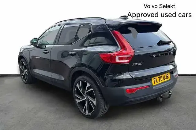 Used Volvo XC40 R-Design Pro 247 HP (181 kW) 2020 Black SUV