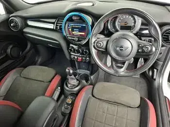 Used Mini Cooper S Sport 192 HP (141 kW) 2019 White Hatchback