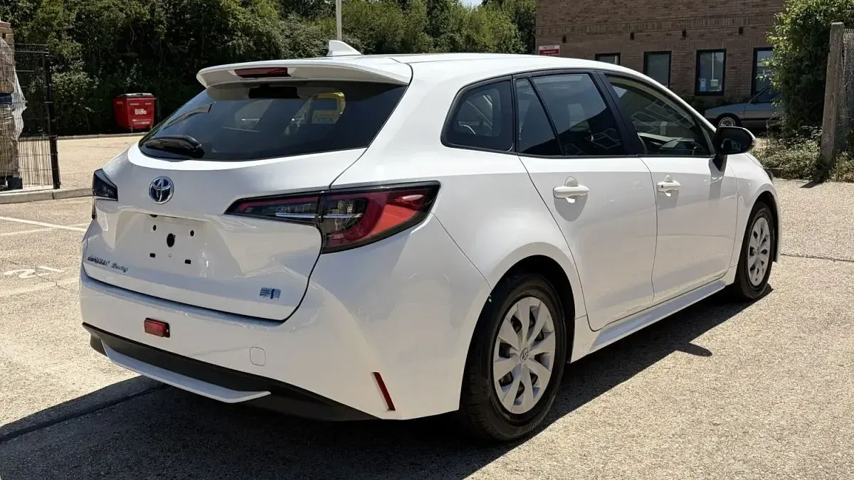 Used Toyota Corolla 2023 White Estate