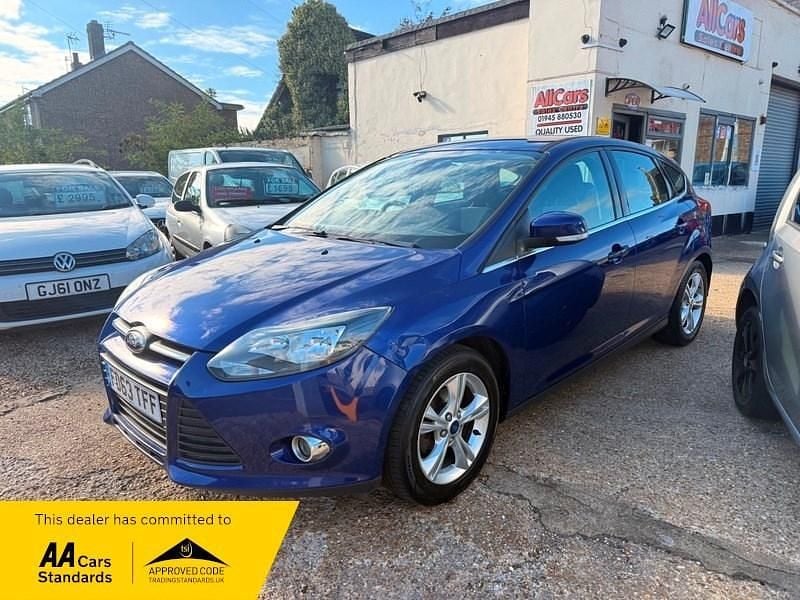 Blue Used 2014 Ford Focus Zetec Hatchback | £2,495 (Good price) - Image 1/3