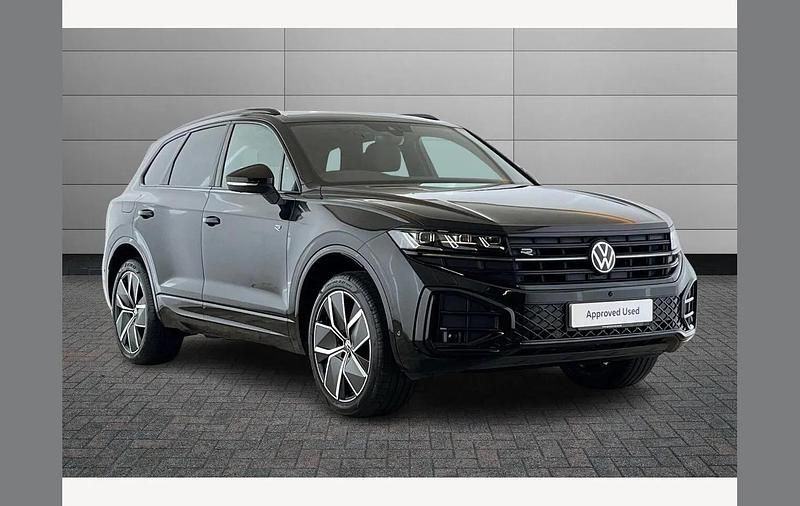 Used VW Touareg Black Edition 286 HP (210 kW) 2025 Black SUV