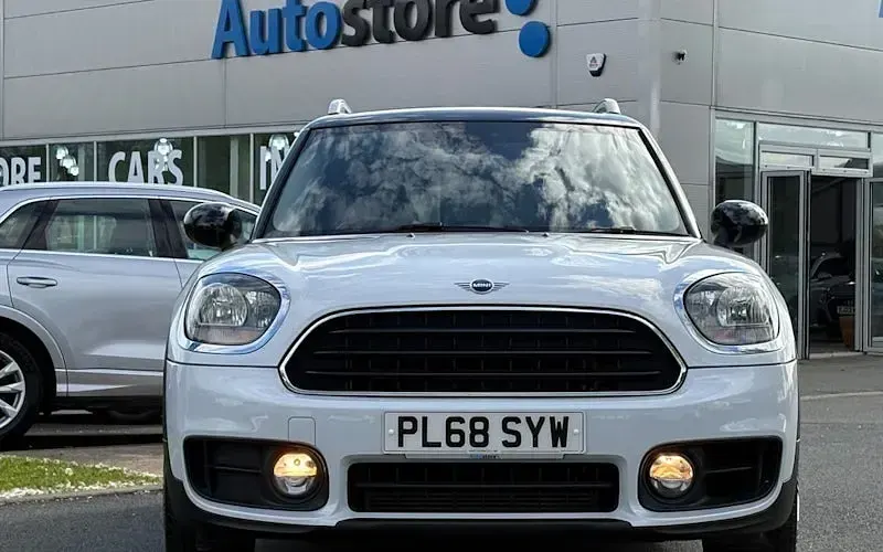 Używany Mini Cooper 136 KM (100 kW) 2018 Hatchback