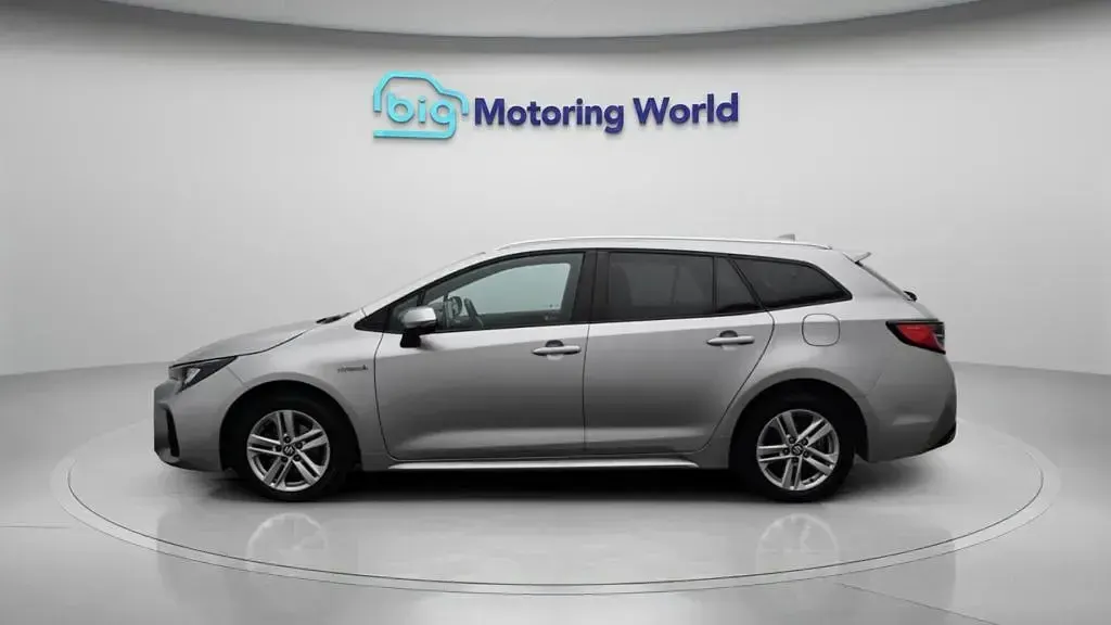 Used Suzuki Swace 140 HP (102 kW) 2023 Silver Estate