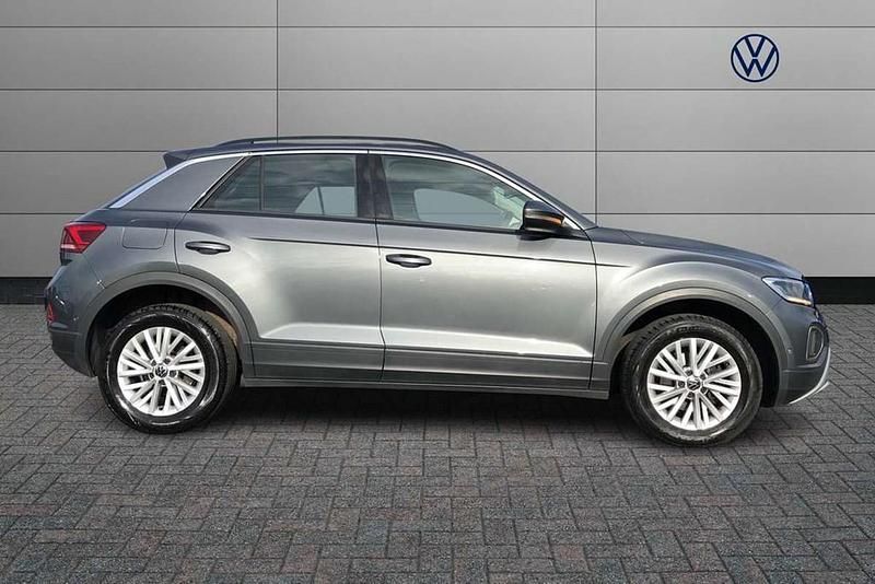 Used VW T-Roc Life 110 HP (80 kW) 2022 Grey SUV