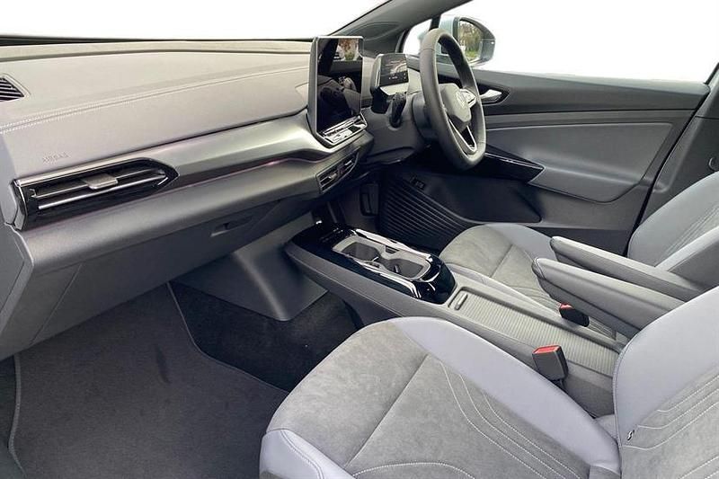 Nouă VW ID.4 Pro 210 kW (286 CP) 2026 Alb SUV
