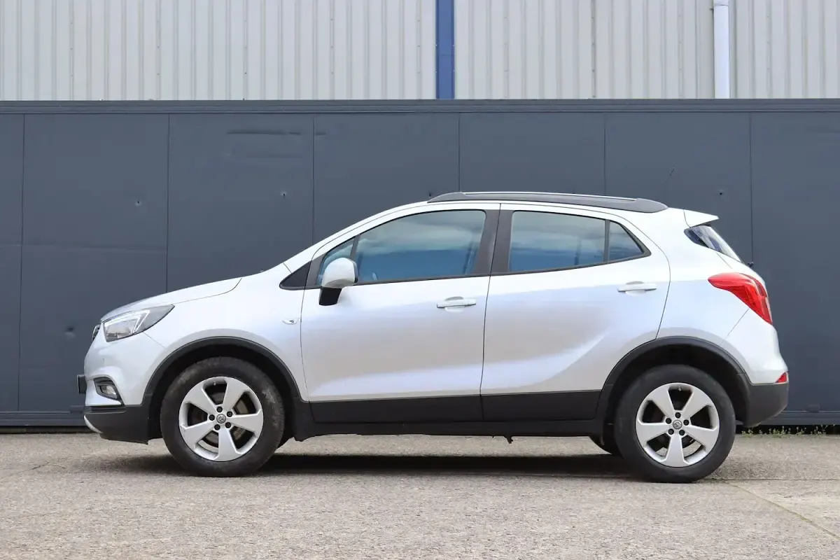 Used Vauxhall Mokka X Design Edition 110 HP (80 kW) 2017 Silver SUV