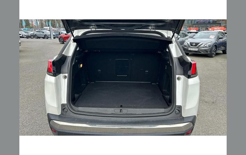 Used Peugeot 3008 Allure 131 HP (96 kW) 2019 White SUV