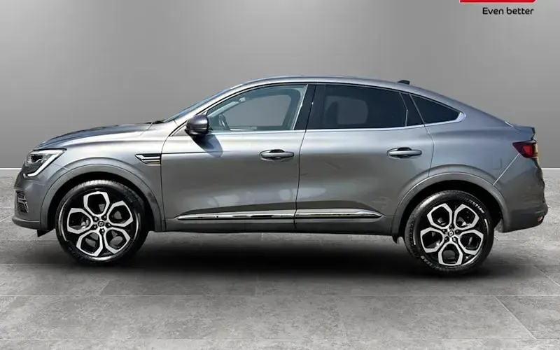 Used Renault Arkana Version S 143 HP (105 kW) 2022 Grey SUV