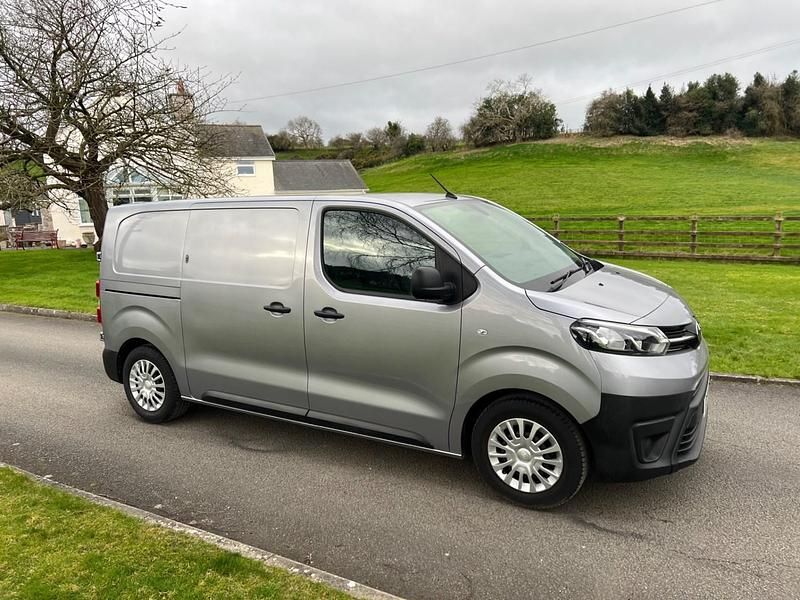 Used Toyota Proace 120 HP (88 kW) 2022 Grey MPV