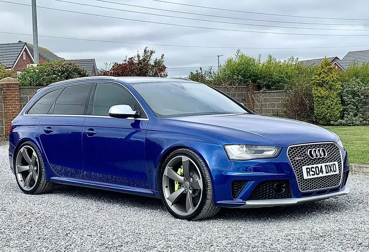 Used Audi RS4 Performance 450 HP (330 kW) 2013 Blue Estate