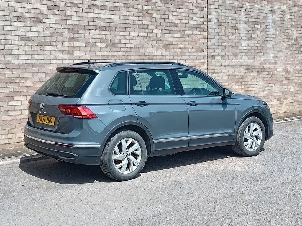 Used VW Tiguan Life 150 HP (110 kW) 2022 Grey SUV