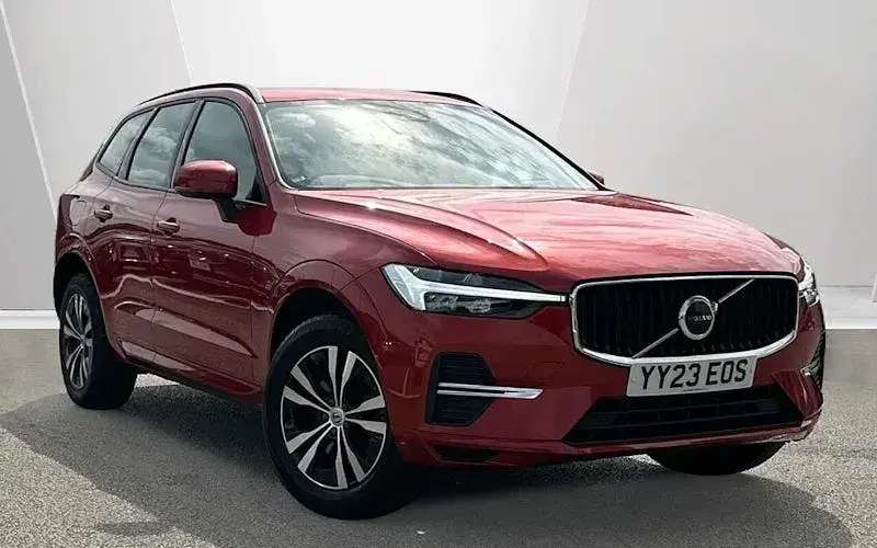 Used Volvo XC60 Core 250 HP (183 kW) 2023 SUV