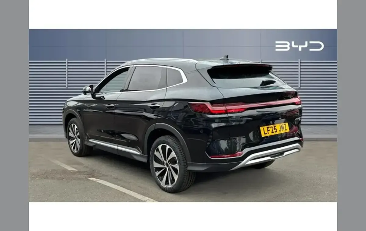 Used BYD Seal U Boost 218 HP (160 kW) 2025 Black SUV
