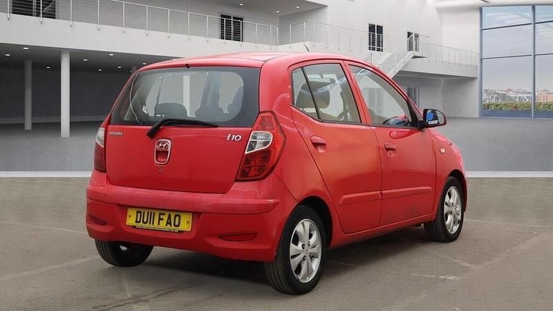 Used Hyundai i10 Active 86 HP (63 kW) 2011 Red Hatchback
