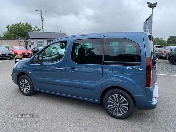 Used Peugeot Partner Tepee Active 75 HP (55 kW) 2019 Blue MPV
