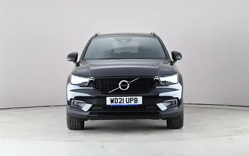 Usado Volvo XC40 R-Design 197 CV (144 kW) 2021 Negro SUV