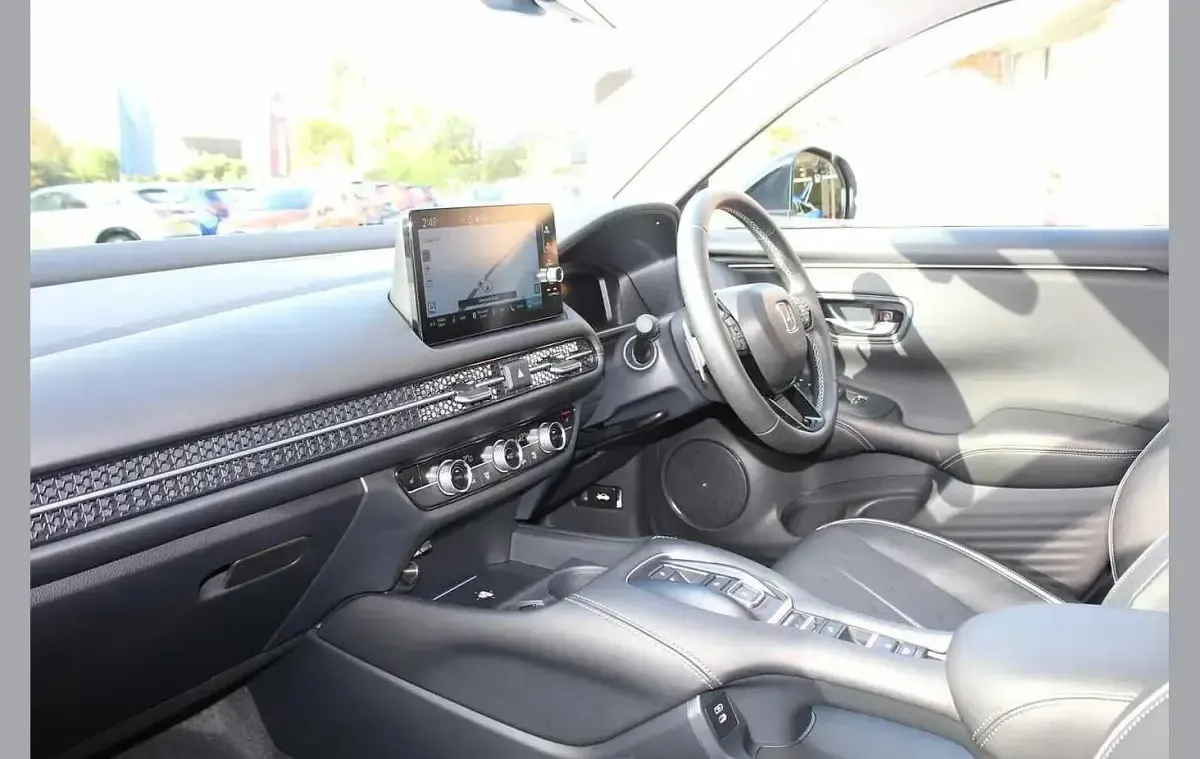 Used Honda ZR-V Sport 184 HP (135 kW) 2024 Platinum white SUV