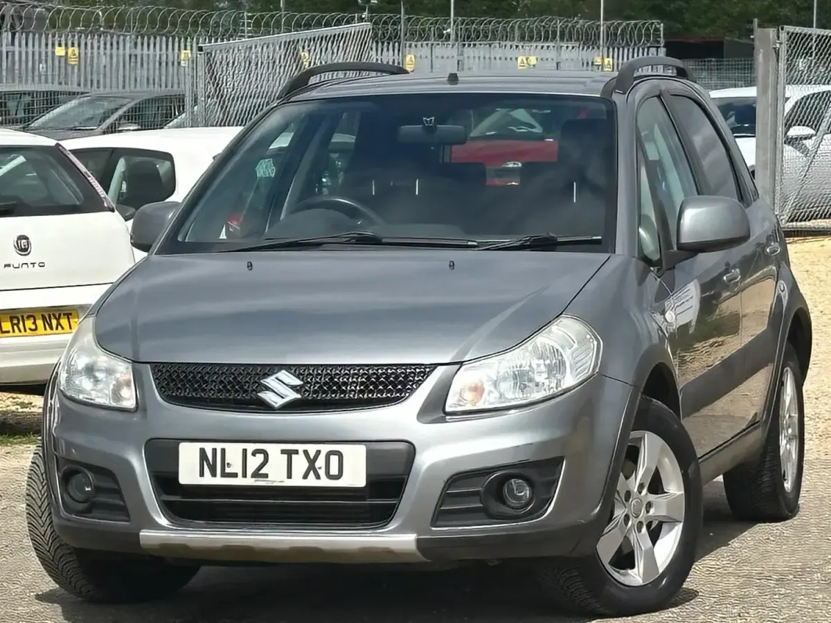 Usado Suzuki SX4 SZ5 2012 Gris Utilitario