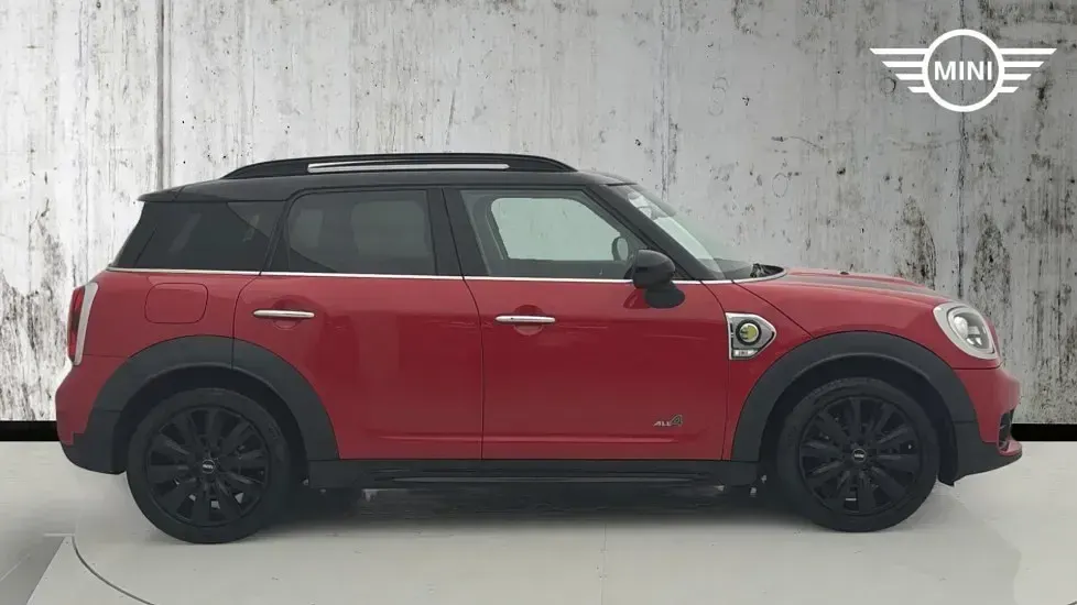 Used Mini Cooper S Countryman 221 HP (162 kW) 2019 Red SUV