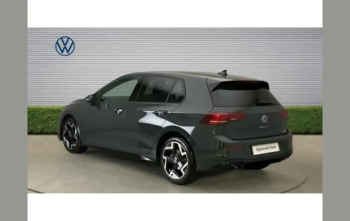 Used VW Golf VIII R-line 150 HP (110 kW) 2025 Grey Hatchback