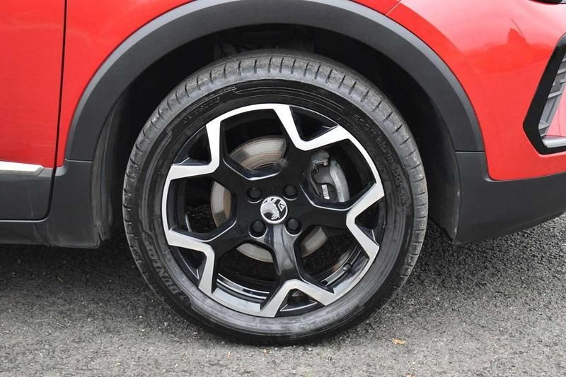 Used Vauxhall Crossland Ultimate 108 HP (79 kW) 2022 Red SUV