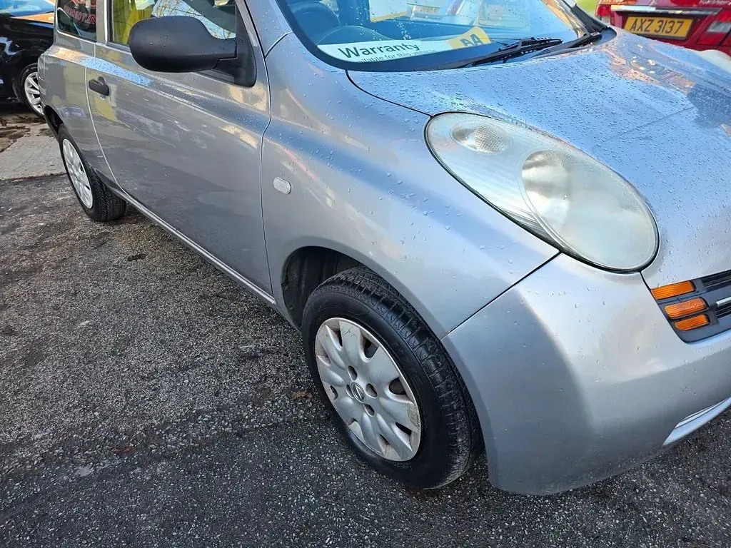 Used Nissan Micra 65 HP (47 kW) 2005 Silver Hatchback