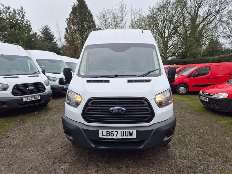 Used Ford Transit 130 HP (95 kW) 2018 White MPV