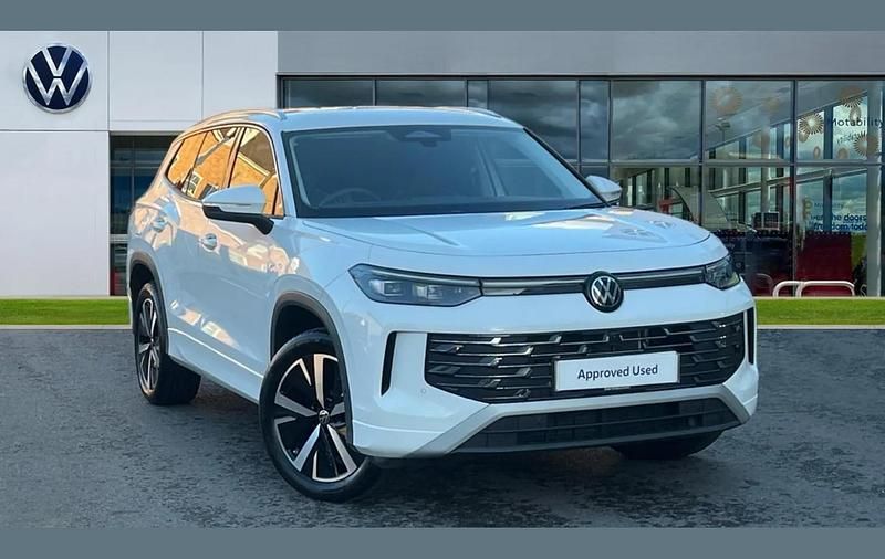White Used 2025 VW Tayron Elegance SUV | £38,999 (Fair price) - Image 1/4
