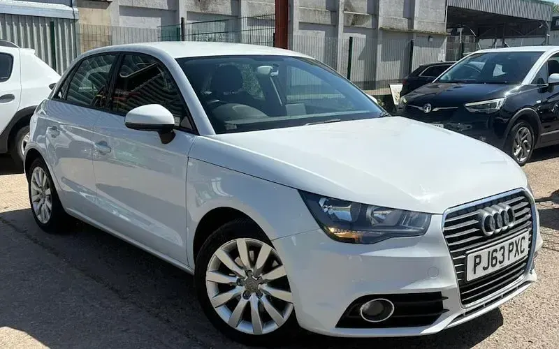 Begagnad Audi A1 Sportback Sport 122 HK (89 kW) 2014 Halvkombi
