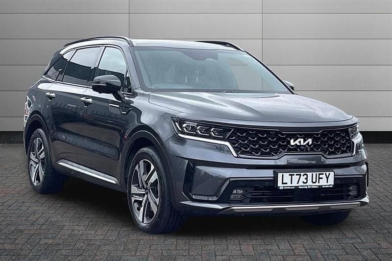 Used Kia Sorento 226 HP (166 kW) 2023 Grey SUV
