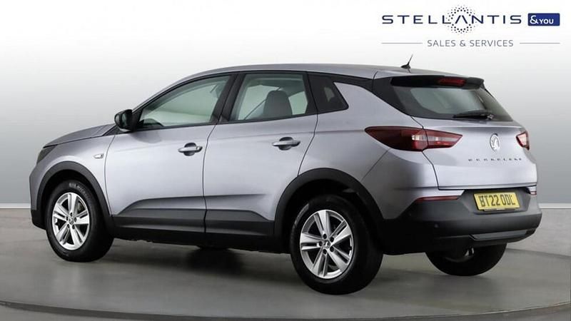 Used Vauxhall Grandland X Design Edition 128 HP (94 kW) 2022 Grey SUV