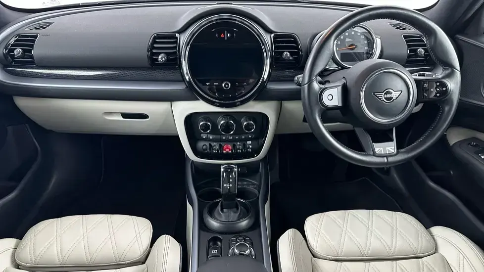 Used Mini Cooper Clubman Exclusive 134 HP (98 kW) 2023 Black Estate