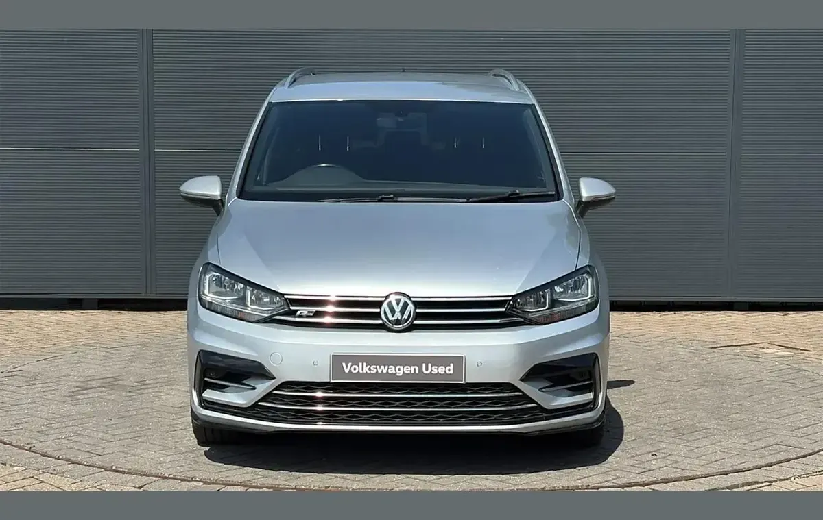 Used VW Touran R-line 150 HP (110 kW) 2017 Silver MPV