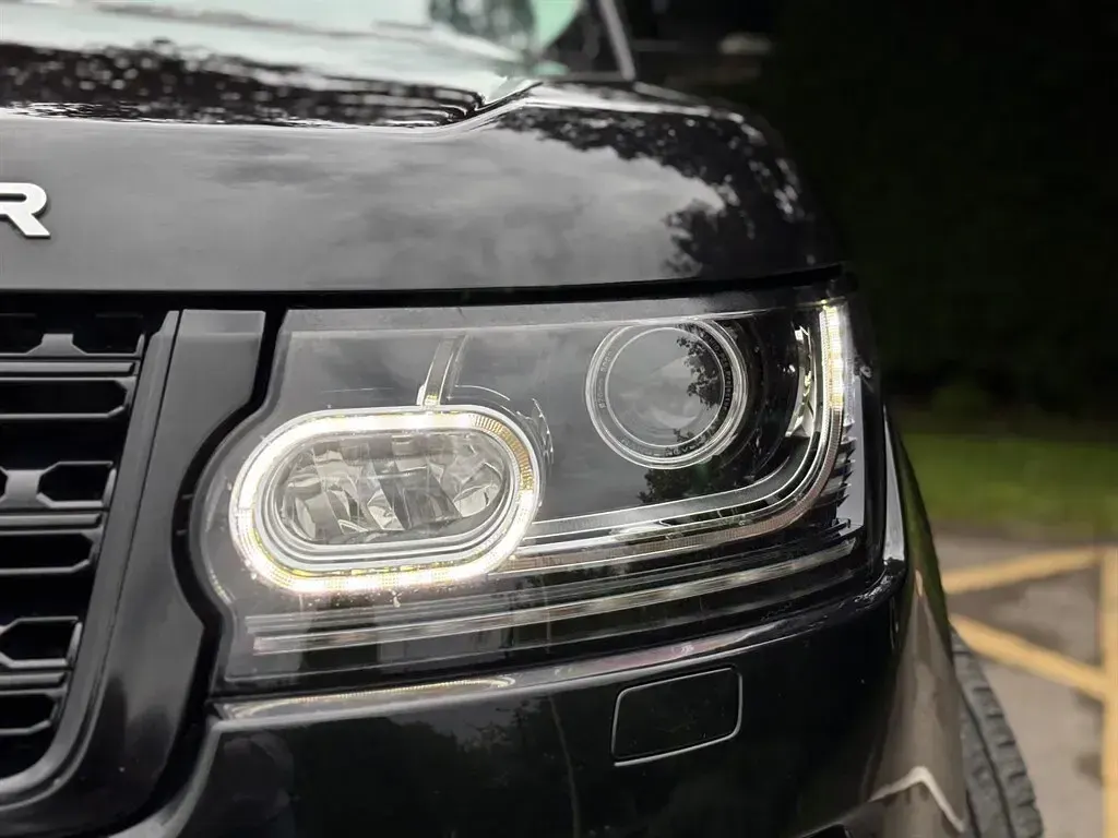 Used Land Rover Range Rover Vogue SE 306 HP (225 kW) 2018 Black SUV