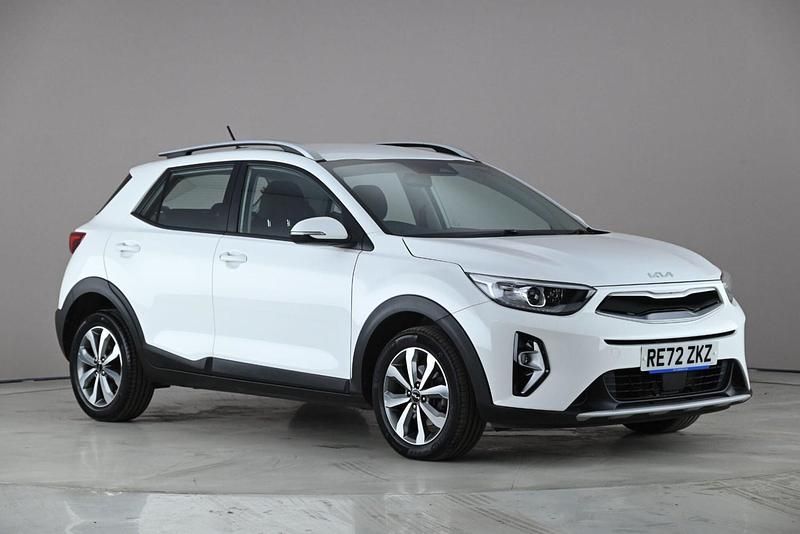 Used Kia Stonic 100 HP (73 kW) 2022 White SUV