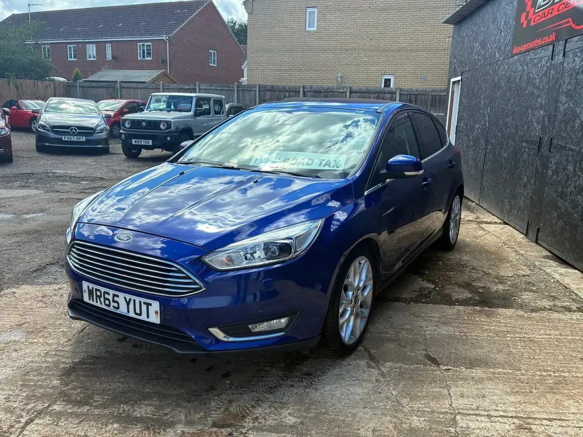 Used Ford Focus Titanium X 125 HP (91 kW) 2015 Blue Hatchback
