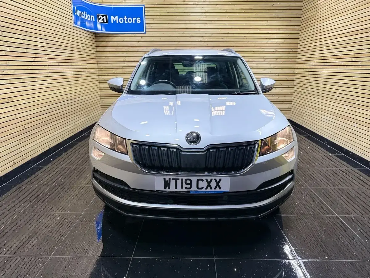Used Skoda Karoq SE 115 HP (84 kW) 2019 Silver SUV