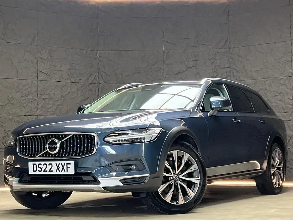 Usado Volvo V90 CC Plus 250 HP (183 kW) 2022 Azul Carrinha